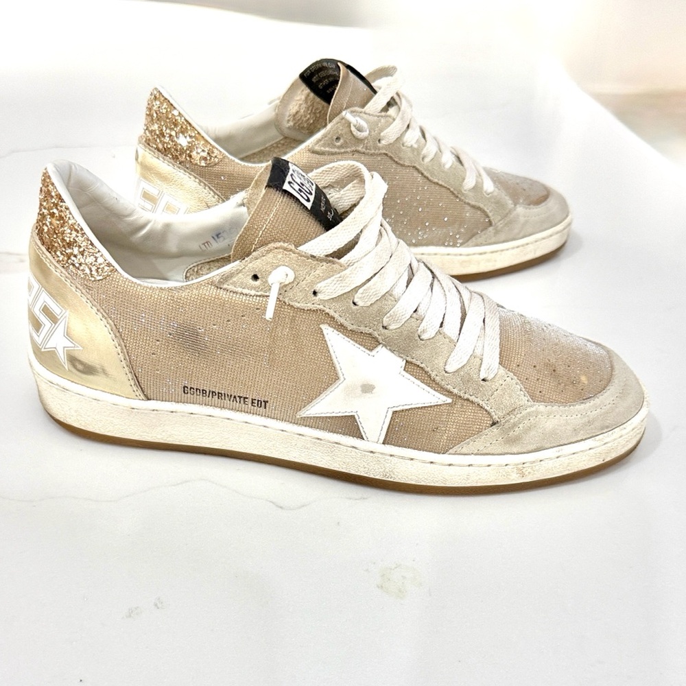 Authentic Golden Goose Tan and Gold Ball Star Sneakers Private edition